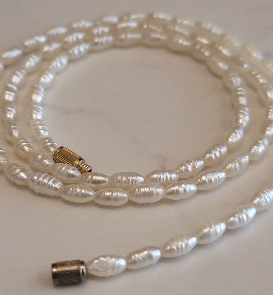 Vintage Faux Rice Pearl Necklace – 22″ Mid Century Summer Strand – Ivory White C