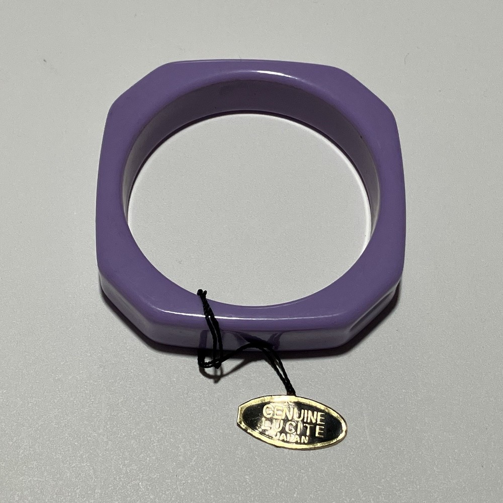 Vintage Lucite Acrylic Resin Bracelet Bangle Lavender Purple Japan Jewelry