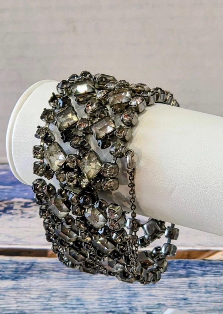 RETRO-VINTAGE FABULOUS 5-Row Rhinestone Open Work Design Cuff Bracelet 8 1/2 in