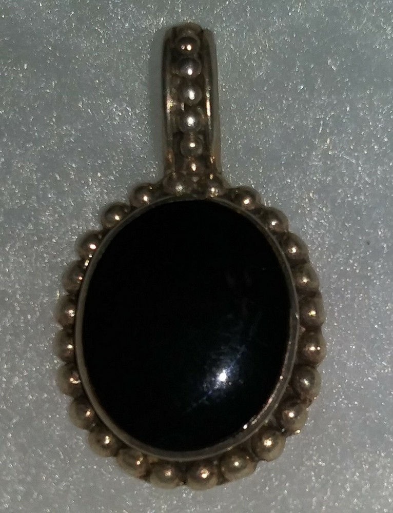 Vintage Silver and Black Onyx Pendant Marked 925 Thailand