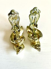 Lisner Vintage 1960s Sculptural Leaf Gold Clip Earrings Mid Century Modern Retro