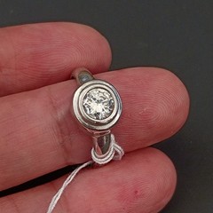 Minimalist Silver Ring Round Quartz Modernist Bezel Size 8 Classic Timeless Gift