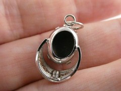 Sorrento Sterling Silver Carved Abalone Shell Cameo Pendant 1.7g 925 7/8 Inch
