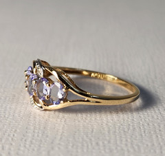 14K Yellow Gold Natural Tanzanite & Diamond Stone Ring Signed