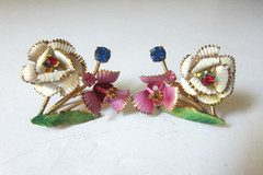 Vintage – 1940’s – AUSTRIA Enamel & Rhinstone Flower Earrings ~ Garden Party