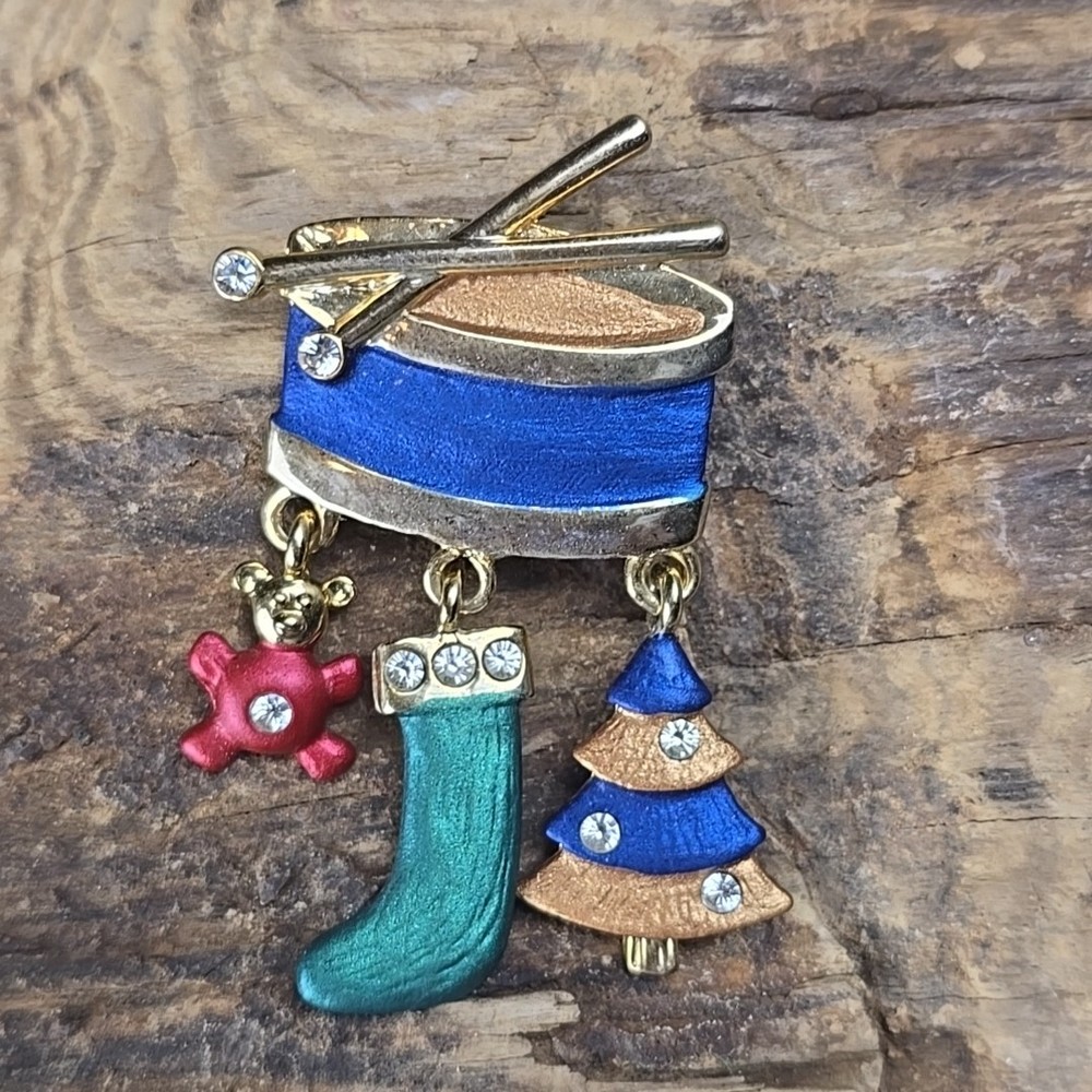 VINTAGE CHRISTMAS BROOCH PIN DANGLE DRUM BELL TREE STOCKING COLORFUL