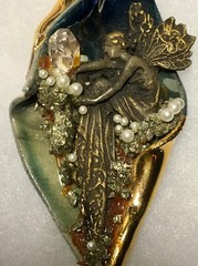 Vintage Ceramic Goddess Earrings Brooch Set