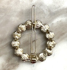 Chunky Faux pearl necklace w/ black & gold bead separators & matching hair clip