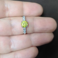 1.18ct Platinum Vintage Engagement Ring Natural Round Fancy Vivid Yellow Diamond