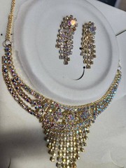 vintage aurora borealis set new/ neckless and earrings