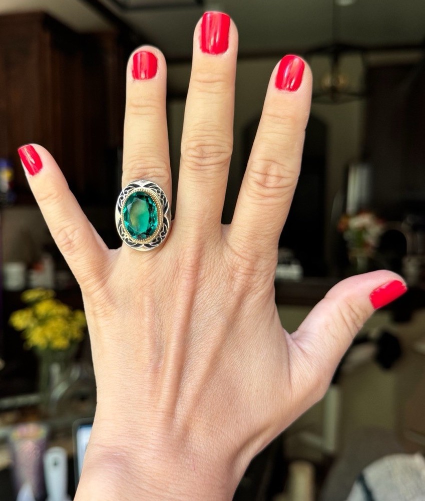 Art Deco Vintage Oval Emerald Green Glass Cocktail Ring Gold Filigree Band 4.5