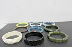 9 Vintage BANGLE BRACELETS 2 STRETCH 7 CUFF HARD PLASTIC 60’S AND 70’S