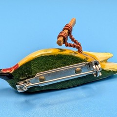 Takahashi Bird Pin Brooch Carved Female Anna Hummingbird Vintage Signed Box
