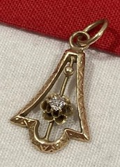 Vintage 14k Solid Yellow Gold Bell Shape Flower Pendant Accent Diamond 0.68g