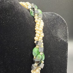 Elegant Vintage-Style Twisted Pearl – Gemstone Statement Necklace 19 Inches