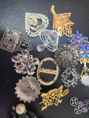 Vintage jewelry set of 36 in vintage box