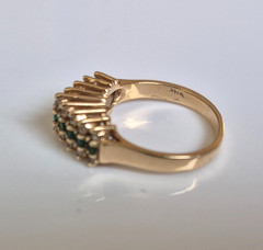ESTATE FIND DIAMOND & EMERALD 14K YELLOW GOLD CLASSIC PYRAMID RING Sz. 6
