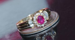 14k yellow gold ring 0.70ct natural, treated ruby diamond size 6.5 vintage 4.1gr