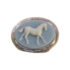 Vintage Blue Cameo Horse Brooch Silver Tone Equestrian Jewelry 1 1/4 in By 1 in