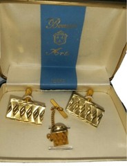 Vintage 1950’s – 1970’s Gold Tone Beaux Arts Cufflinks by Swank in Box