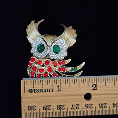 Great Horned Owl Brooch Costume Pin Red Green Rhinestones Tail Moves Vintage