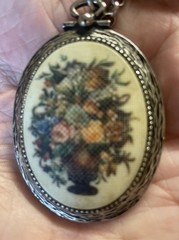 Faux Needlepoint Oval Pendant Necklace – Signed Coventry Vintage Silver Toned