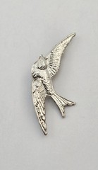 Vintage Sterling Silver Swallow Sparrow Repousse Bird Pin Brooch – 1.5g