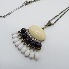 Ivory Color Cabochon Pendant Necklace Boho Cute Everyday Wear 18″