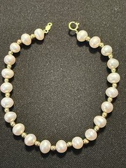 Vintage 14k Yellow Gold White Pearl Bracelet