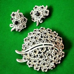Enamel Flower Brooch Earrings Set Rhinestone Black White Vintage Clips