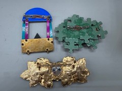 ESTATE ARTISAN HAND CRAFTED GLASS PEARL METAL PLASTIC ENAMEL BROOCH PIN LOT 3
