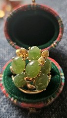 VINTAGE ANTIQUE STERLING SILVER GOLD PLATED JADE STONES CLUSTER RING SZ 5