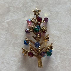 Hollycraft Christmas Tree Brooch Pin Dangling Glass Beads Ornaments Gold Toned