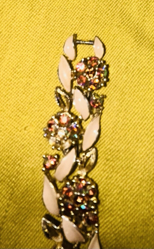 Lisner Gold Tone Bracelet w/ Beige Enamel Links, Pink Rhinestone Clusters