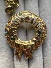 Vintage Designer Christmas Holiday Jewelry Lot Brooch & Earrings MYLU CAROL LEE