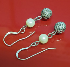 VTG 925 Faux Pearl Drop Earrings 1.5in Sterling Silver 7gtw Pattern Bead Artisan