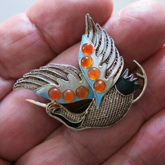 Sterling Silver Sea Bird Brooch Enamel with 7 Orange Stones 5.1g [6328]