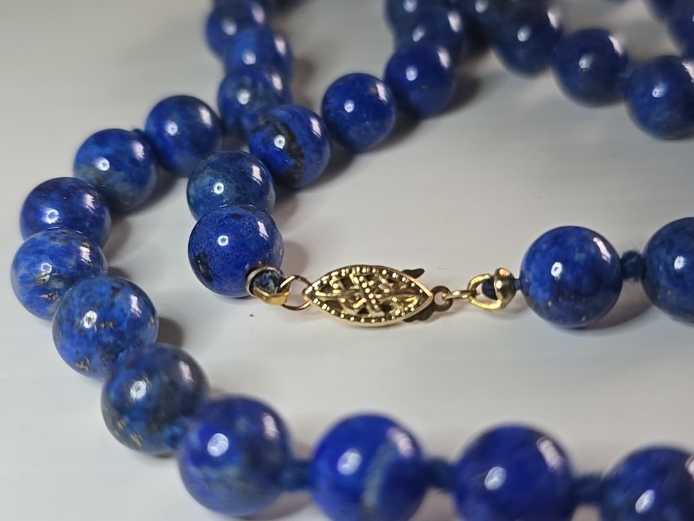 Vintage 19″ Natural Lapis Lazuli Bead Necklace – 14K Gold Clasp – Hand-Knotted