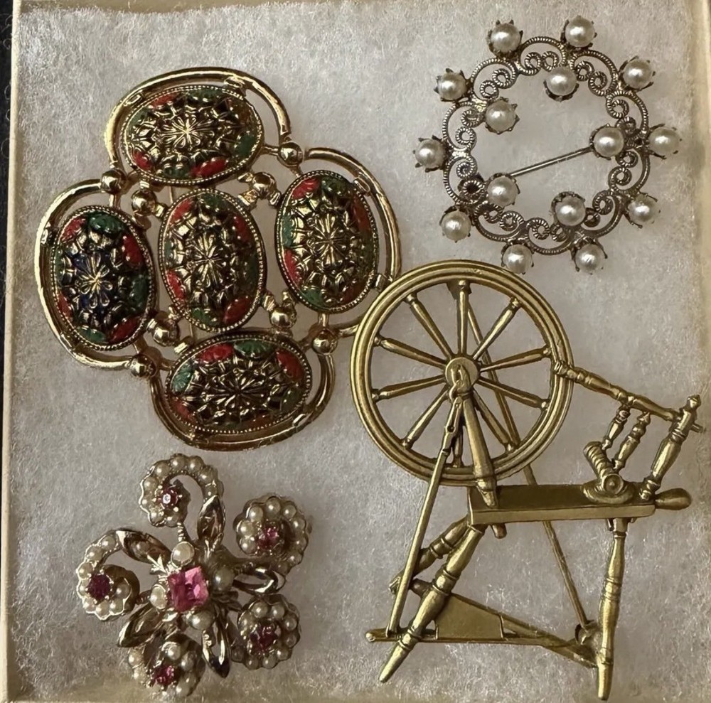 Vintage Brooch Collection – Sarah Coventry & Other Signed