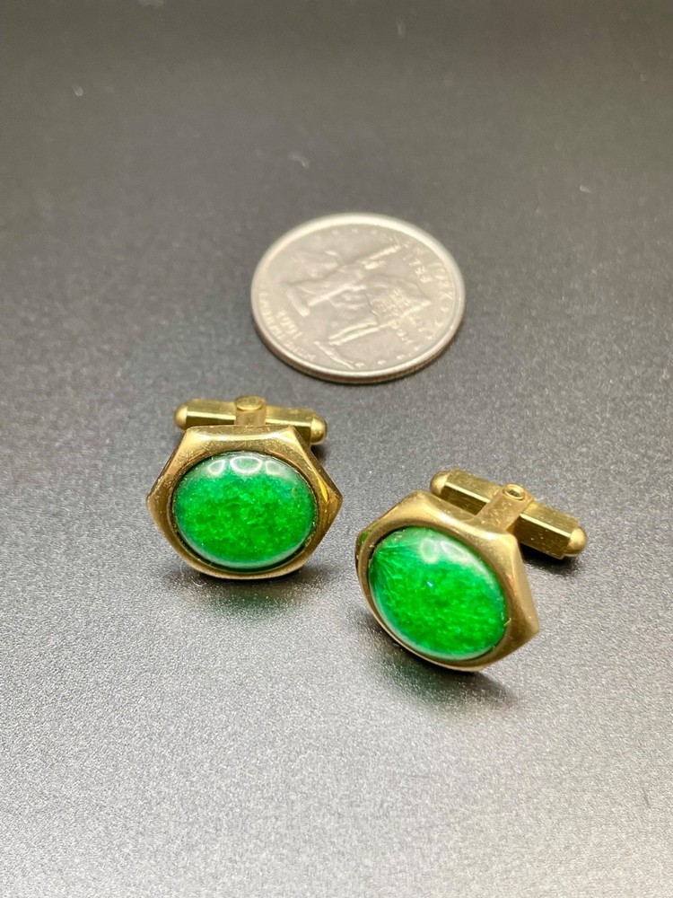 Vintage Gold Tone Emerald Green Foil Art Glass Cufflinks Hexagonal Mid Century