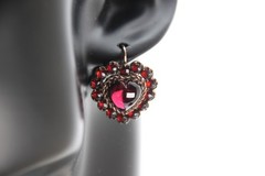Vintage Unbranded Garnet Heart Motif Earrings (Almandine Garnet) F012