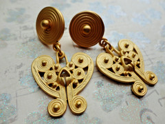 VTG TAIRONA PRE-COLOMBIAN STYLE 24K GOLD PLATED BUTTERFLY PIERCED DROP EARRINGS