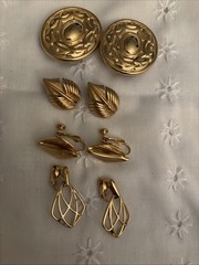 Lot of 4 Vintage Clip, Screw Back Earrings, Lisner, Trifari,Napier, David GRAU