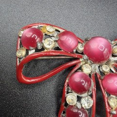 Vintage Coro Pink Moonglow Cabochon Bow Rhinestone Red Enamel Brooch Pin 2.5”