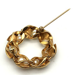 Henry Griffith Signed H.G. 60’s Brushed 1/20 12KTGF Cultured Pearls Wreath Pin