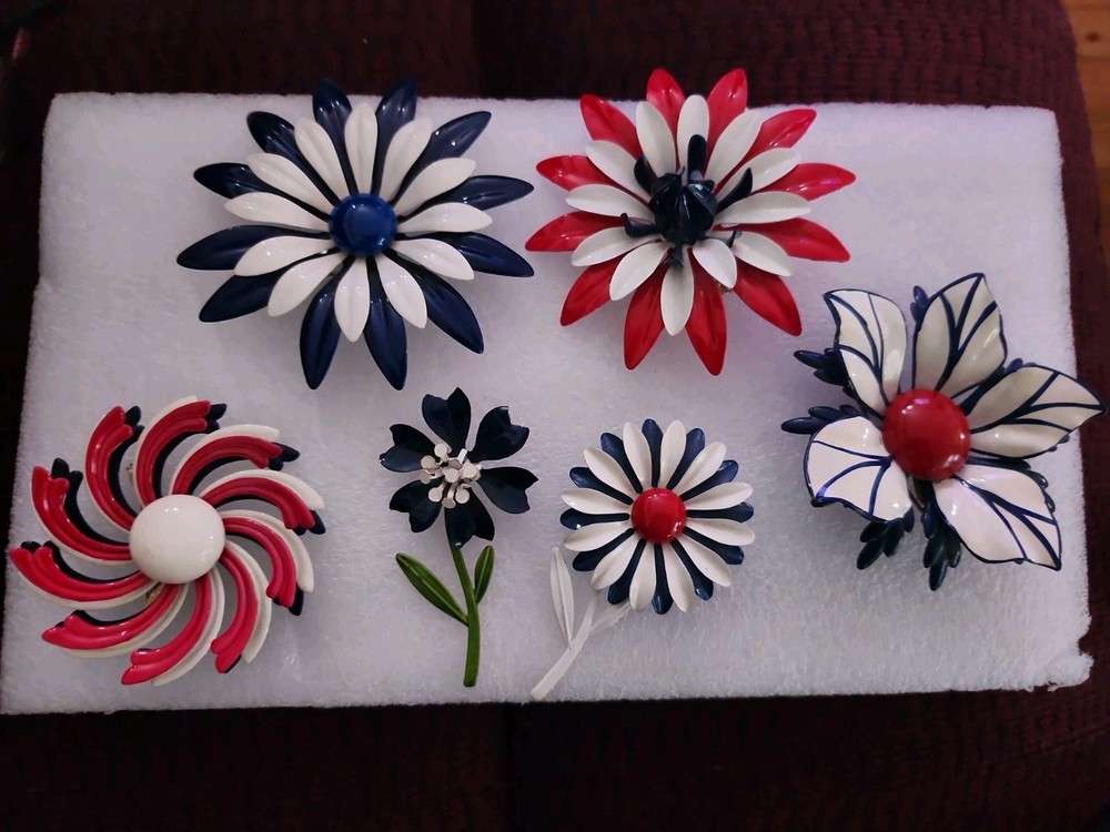Lot Of 6 Vintage Red White & Blue Vintage Enamel Flower Brooches Pins
