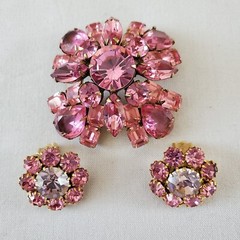 Vtg AB Glass Pink Rhinestones Brooch Pin Clip On Earrings Set Demi Parure