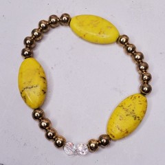 Vintage Bracelet Yellow Howlite Beaded Stretchy