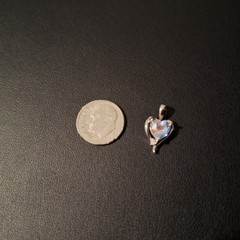 Vintage Uncas 10K White Gold Heart Pendant – Iridescent Aurora Borealis Crystal
