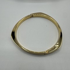 NWB Vintage GIOVANNI geometric gold toned bracelet. See pics.